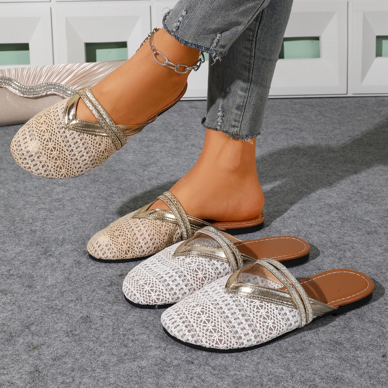 Slip On Mule Flat - 女性用サマースリッパ、つま先が覆われたビーチサンダル、快適で通気性のあるリネンフラットスリッパ、新作レディースカジュアルメッシュサンダル