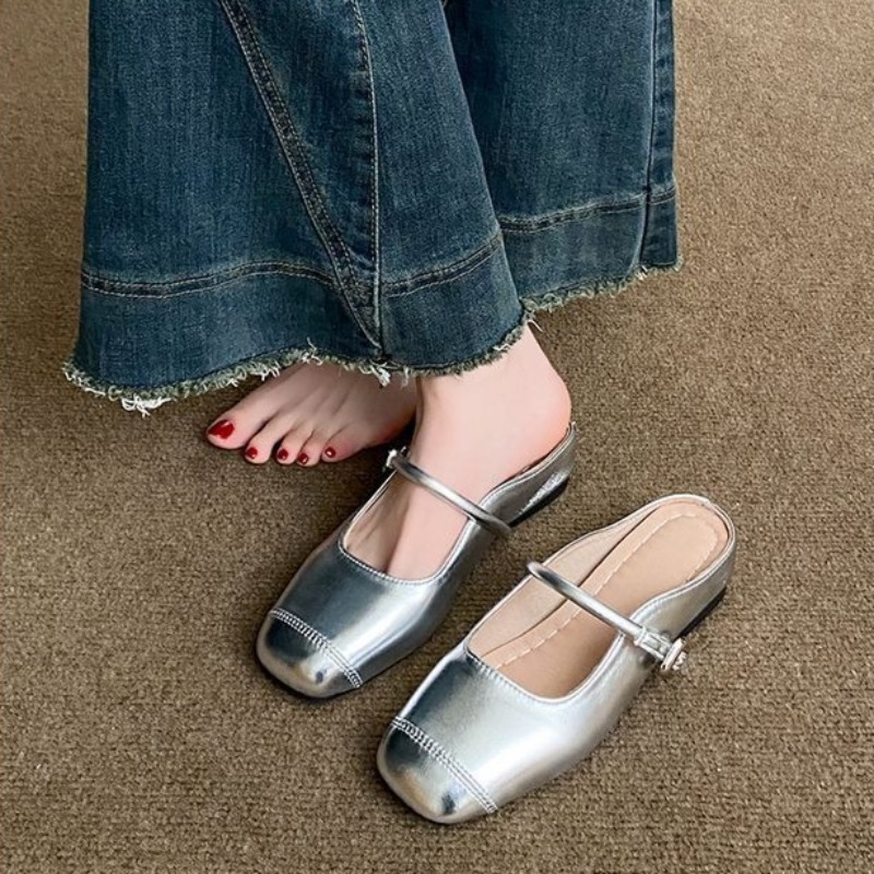 フランス風クローズドトゥミュール、レディースフラットスリッポ - Slip On Mule Flat のレビューと価格