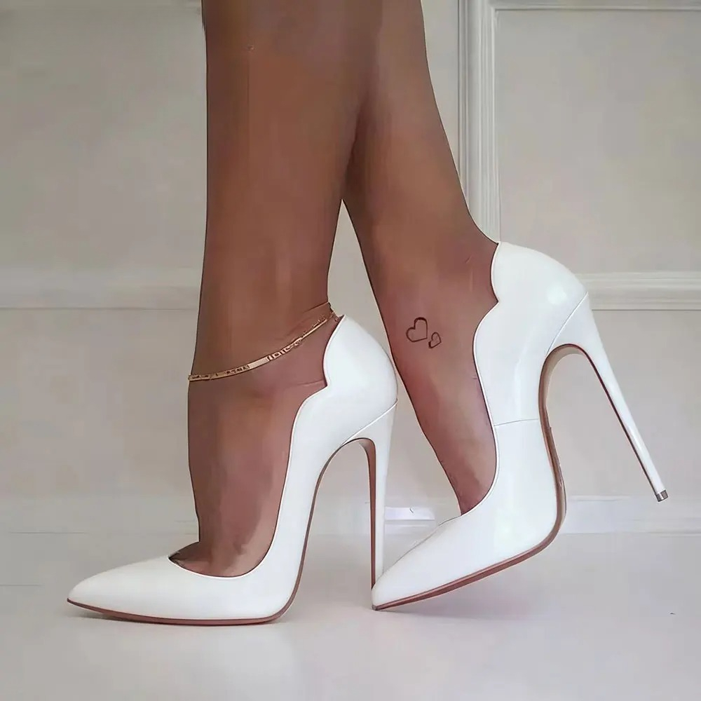 Tikicup クラシック エレガント ブラック パテント  - Patent Leather Pump のレビューと価格