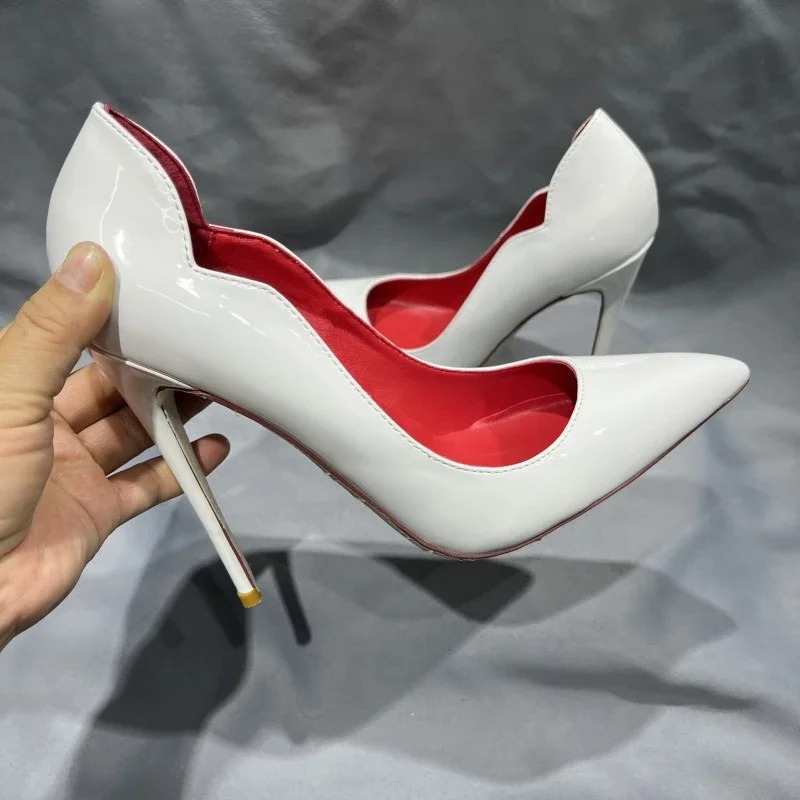 Tikicup クラシック エレガント ブラック パテント  - Patent Leather Pump のレビューと価格