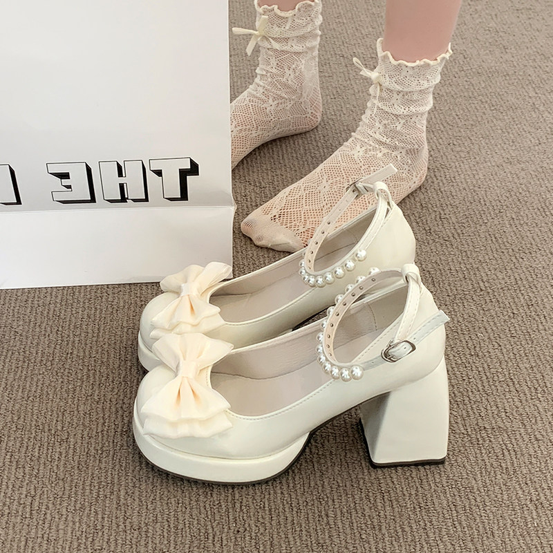 パテントレザー プラットフォーム レディース メリージェーン - Patent Leather Pump のレビューと価格