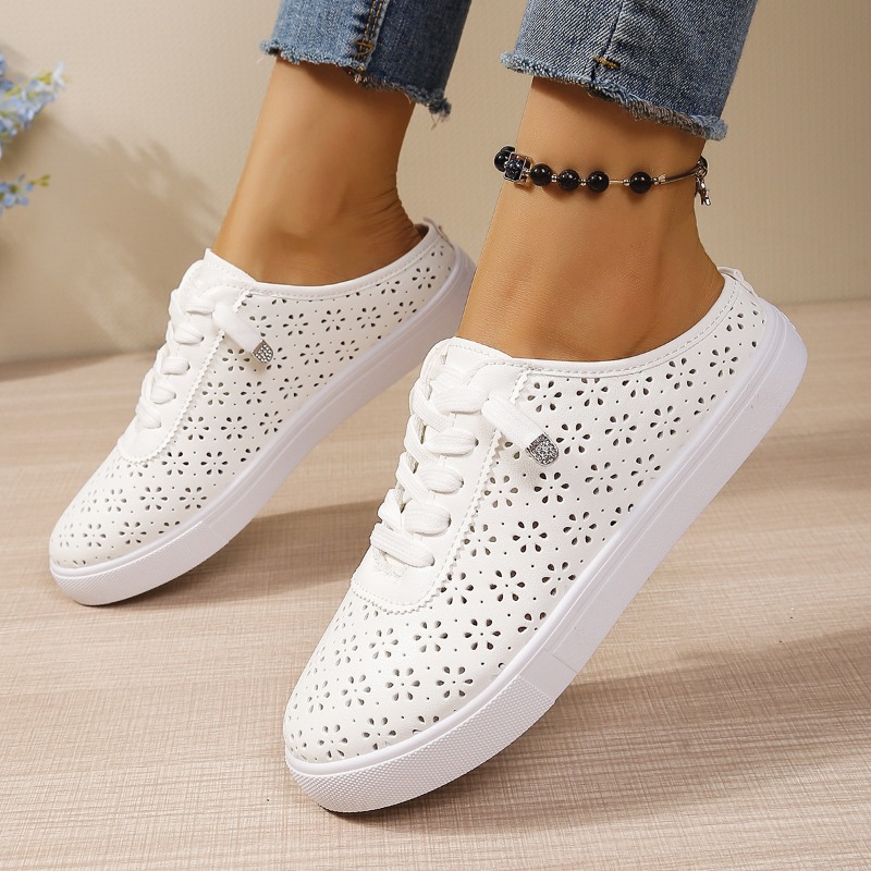 花柄カットアウトスリッポンミュールトレーナー、伸縮性のあるク - Slip On Mule Flat のレビューと価格