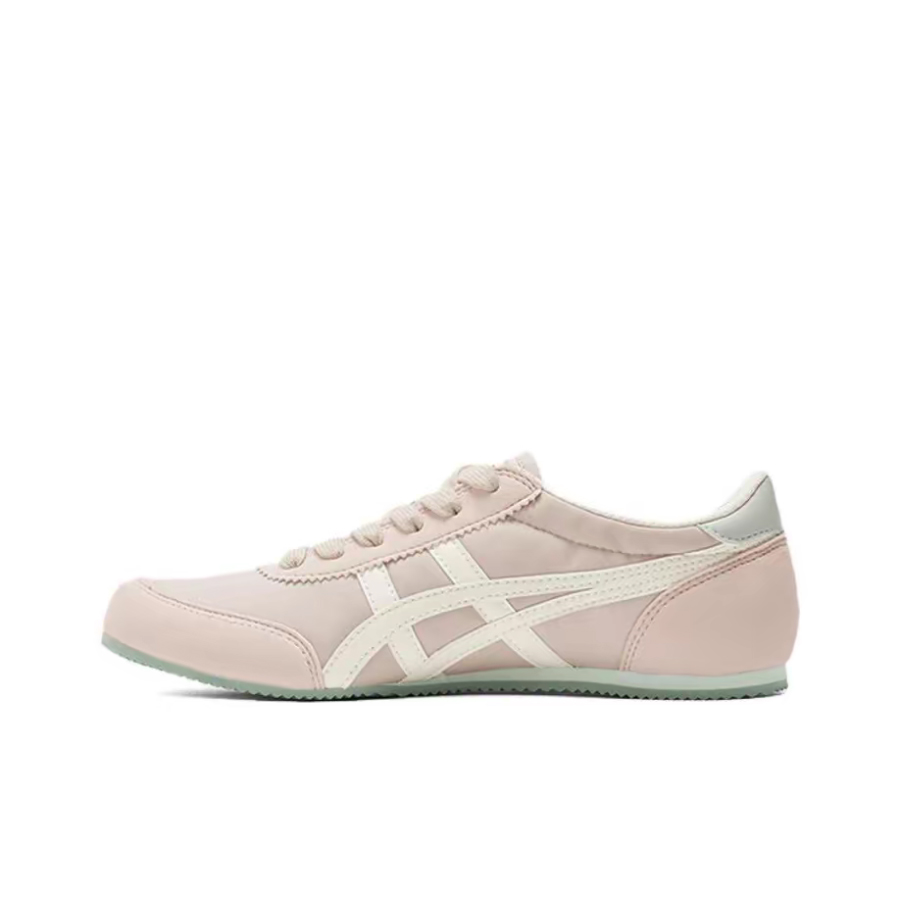 オニツカタイガー トラック トレーナー レディース ライトピ - Women'S Shoes Tiger Onitsuka のレビューと価格