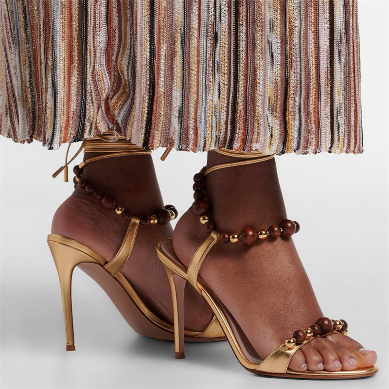 レトロな高級ブラウンレザーサンダル天然木ゴールドビーズ装飾ア - Metallic Heel Sandal のレビューと価格